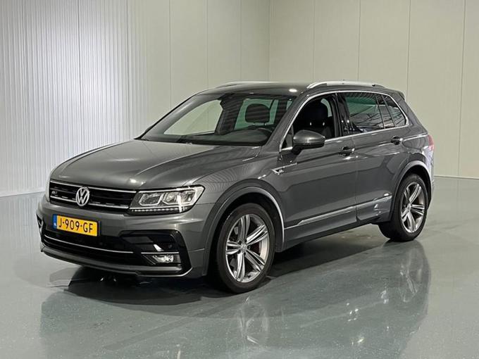 VOLKSWAGEN Tiguan 1.5 TSI Comfortline Business R-Line