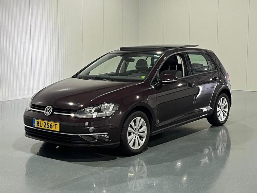 VOLKSWAGEN GOLF 1.0 TSI Automaat Comfortline Pano