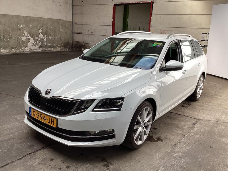 SKODA Octavia Combi Combi 1.0 TSI Greentech Business Ed..