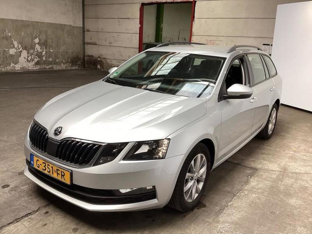 SKODA Octavia Combi Combi 1.0 TSI Greentech Business Ed..