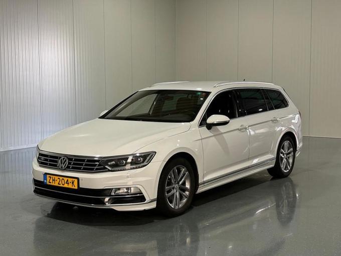 VOLKSWAGEN Passat Variant Variant 1.5 TSI Highline Busi..