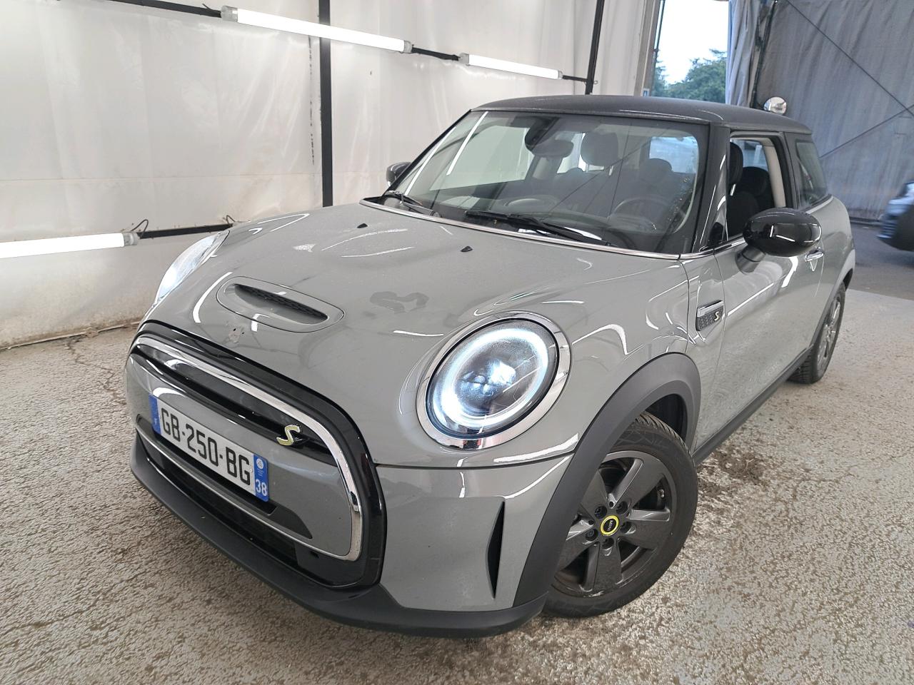 Mini Mini Mini / 2021 / 3P / Berline Cooper SE Finitio..