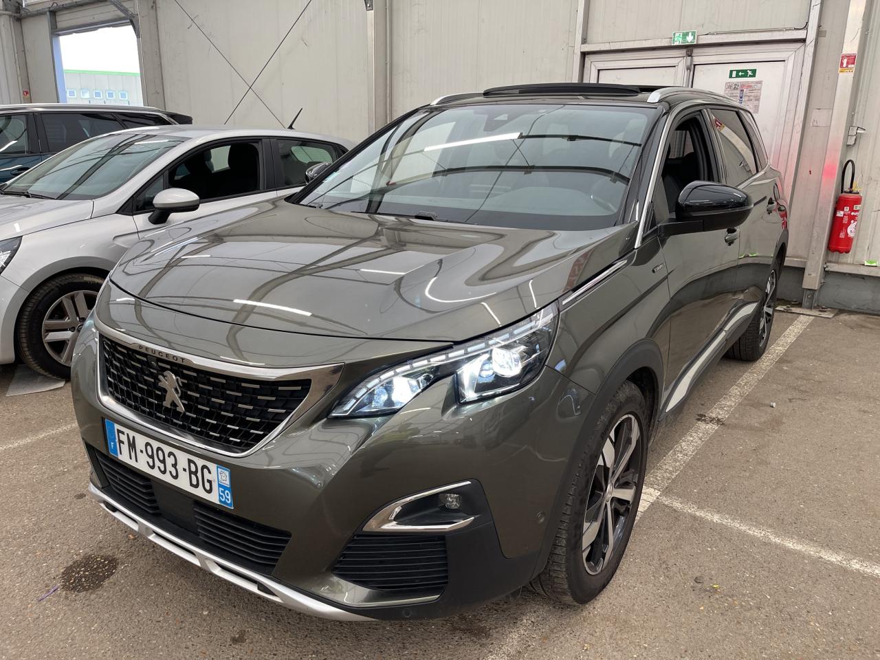 PEUGEOT 5008 5008 GT Line 1.6 PureTech 180CV BVA8 7 Sie..