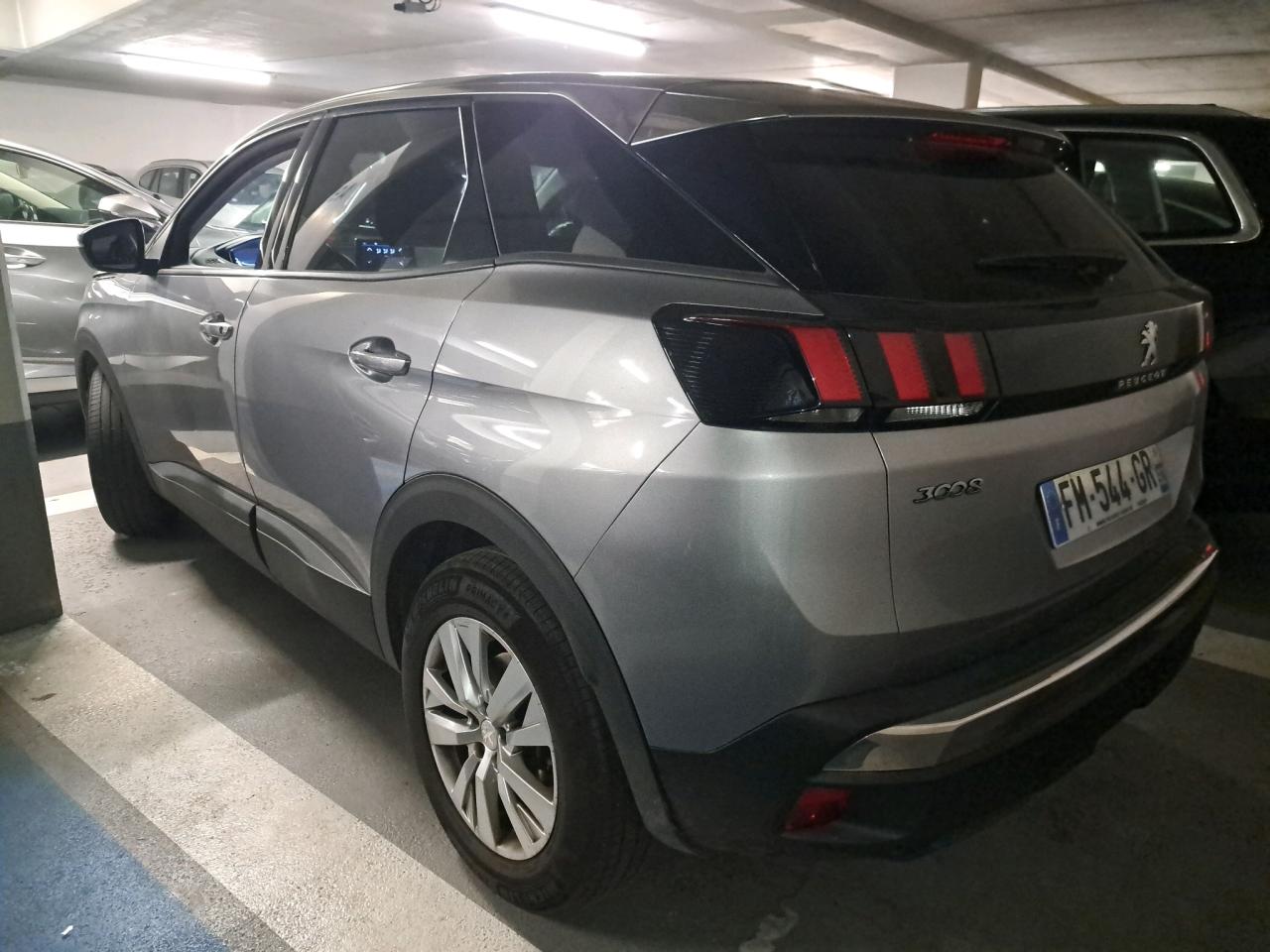 PEUGEOT 3008 3008 Active Business 1.2 PureTech 130CV BV..