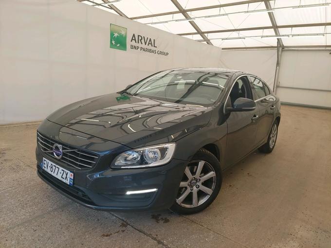 VOLVO S60 VOLVO S60 4p Berline D3 150 Geartronic 6 Busi..