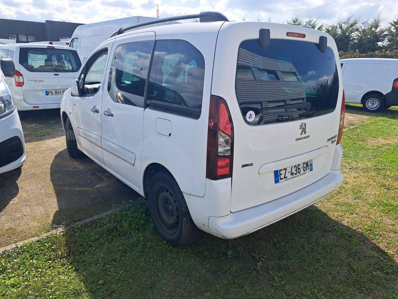 PEUGEOT Partner Tepee Style 1.2 Puretech 110 S/S BVM5 ..