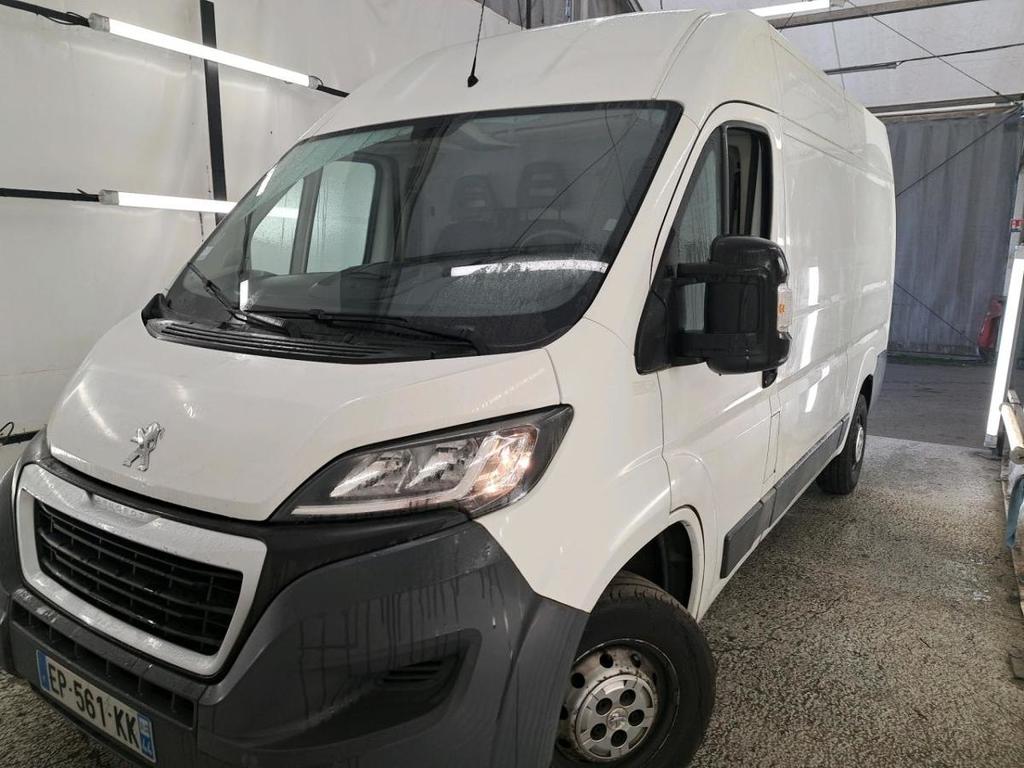 PEUGEOT Boxer Boxer VU 4p Fourgon 2.0 BLUEHDI 130 S&amp;S ..