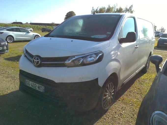 TOYOTA ProAce PROACE LONG 2.0L 140 D-4D BVM6 DYNAMIC