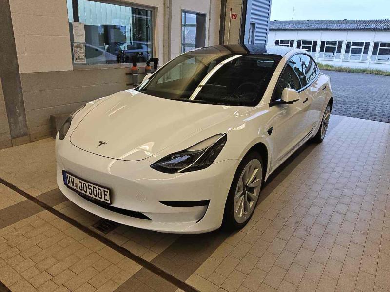 Tesla MODEL 3 RWD