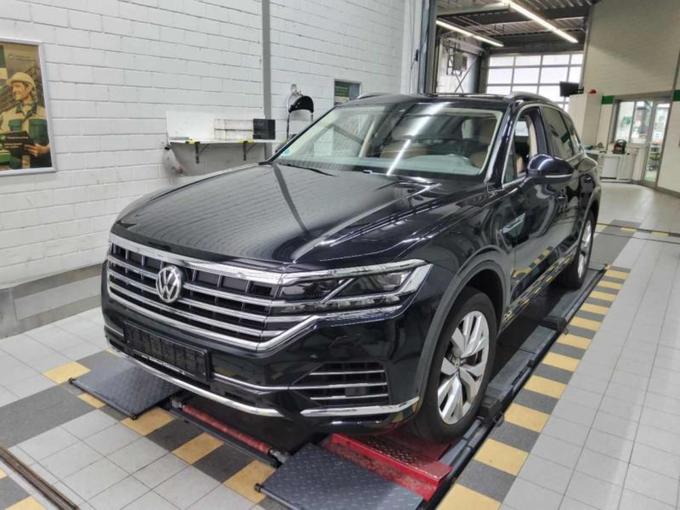 VOLKSWAGEN Touareg (CR7)(03.2018-2023) DE - SUV5 3.0 V6 TDI EU6d-T, Atmosphere 4Motion (EURO 6d-TEMP), 2018 - 2020