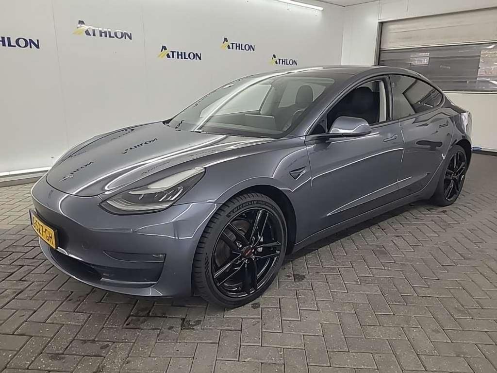 Tesla Model 3 Long Range Dual Motor AWD 4D 335kW