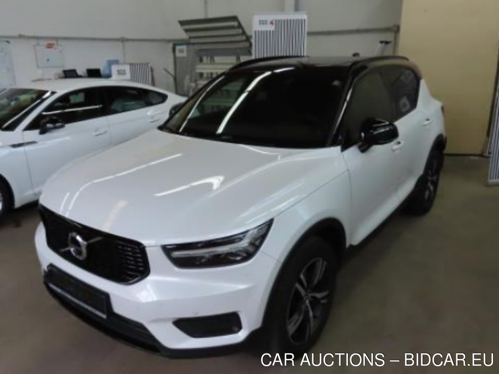 Volvo XC40  R Design 2WD 2.0  140KW  AT8  E6dT