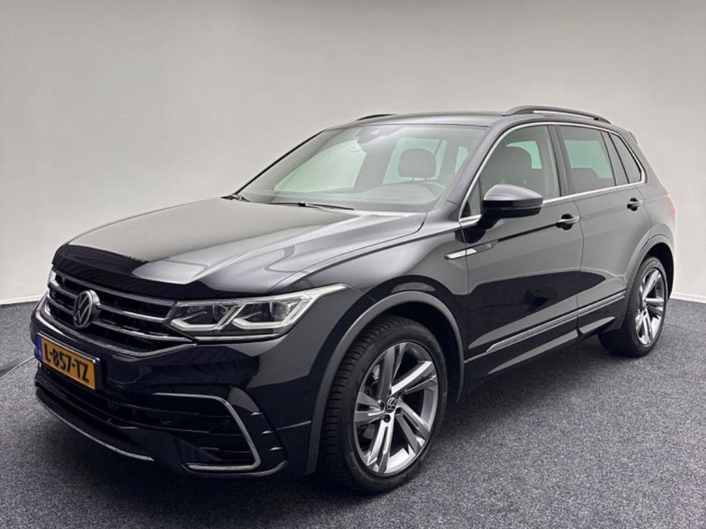 VOLKSWAGEN Tiguan 1.5 TSI R-Line Business+