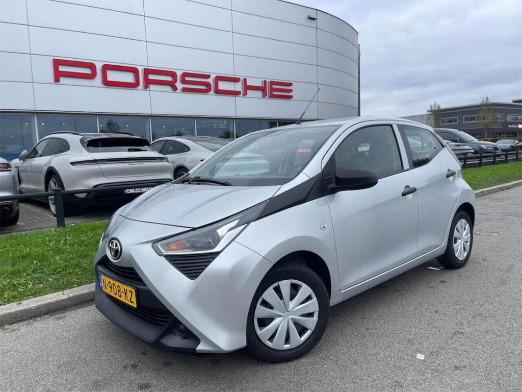 Toyota Aygo 1.0 VVT-i x-fun