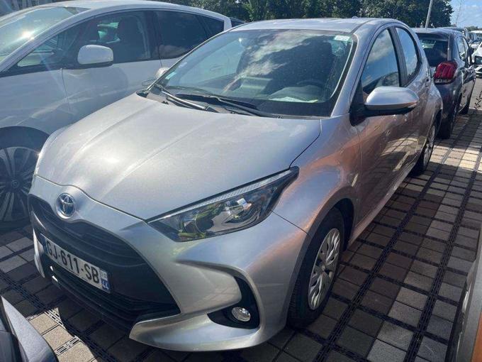 Toyota YARIS HYBRIDE 1.5 HYBRID 116H DYNAMIC BUSINESS BEYOND