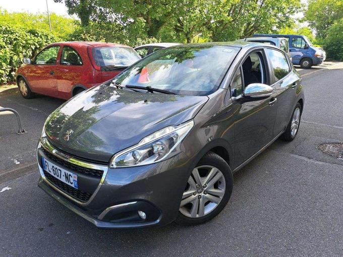 Peugeot 208 1.2 PURETECH 82 SIGNATURE