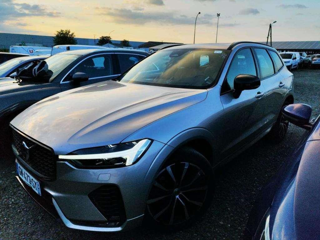 Volvo XC60 2.0 B4 197 ULTIMATE DARK AUTO