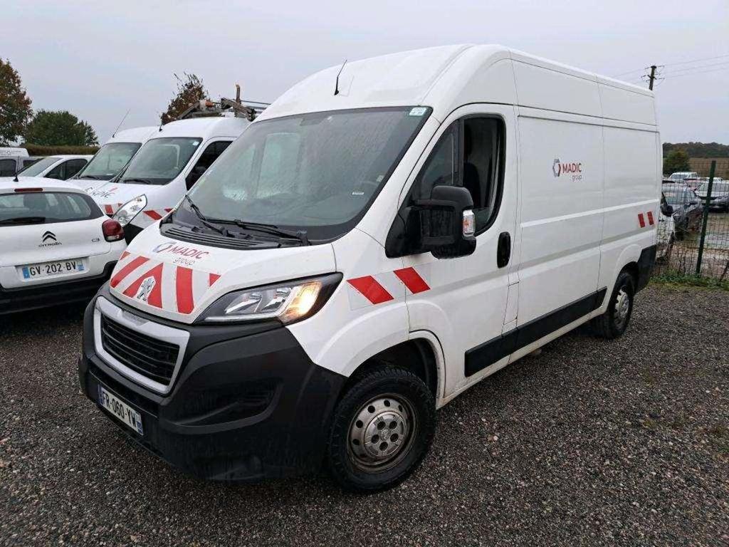 Peugeot BOXER tole BLUEHDI S&amp;S 120 PREMIUM 333 L2H2