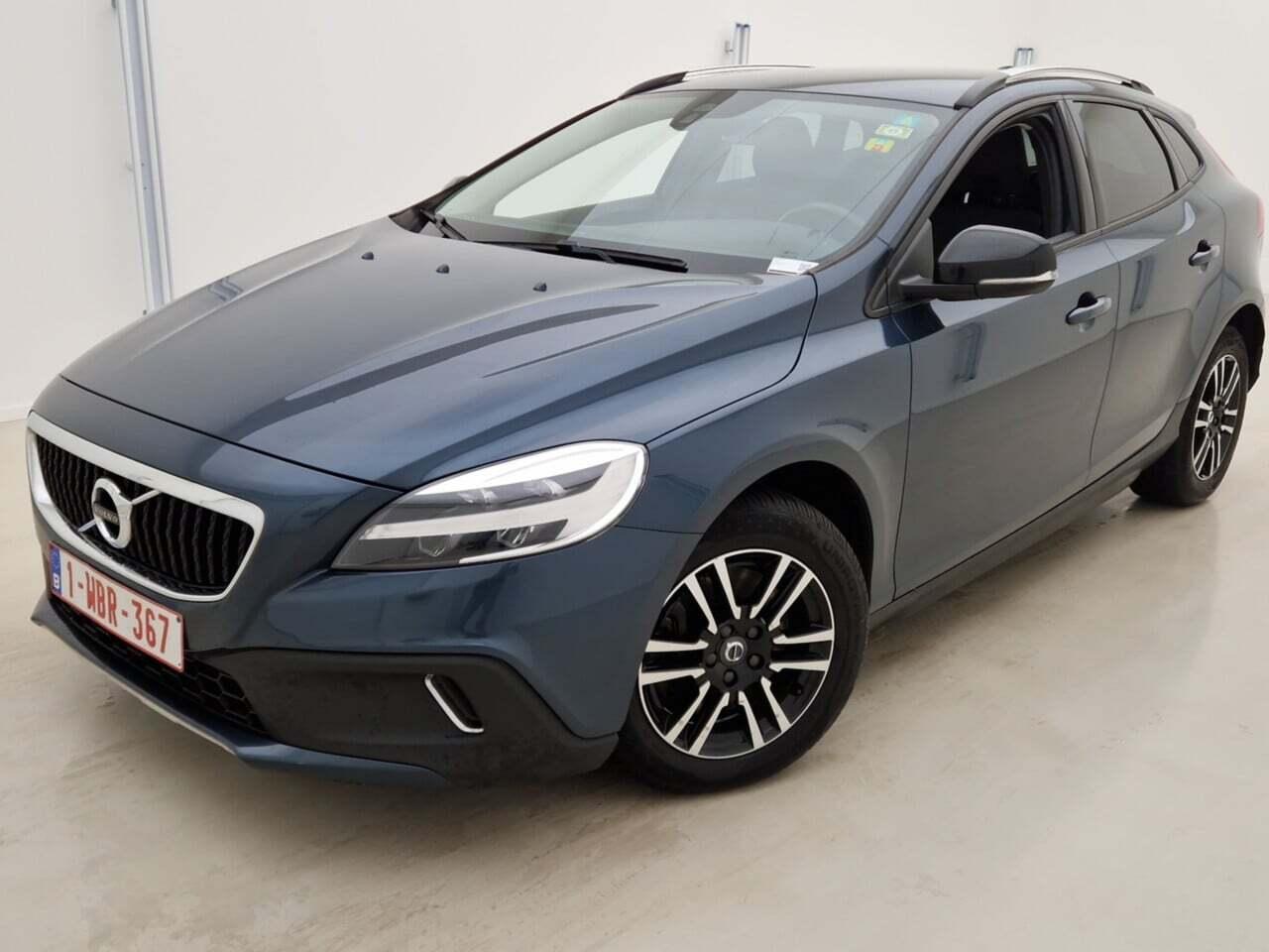 VOLVO V40 Cross Country 2.0 D2 Black Edition AUT