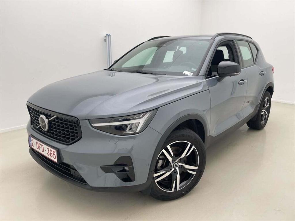 VOLVO XC40 2.0 B3 Plus Dark Design DCT