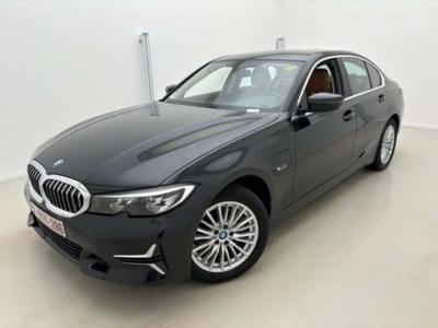 BMW 3 Serie Sedan 320eA Luxury Line