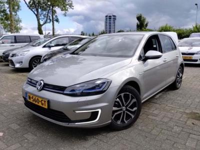 VOLKSWAGEN e-Golf e-Golf