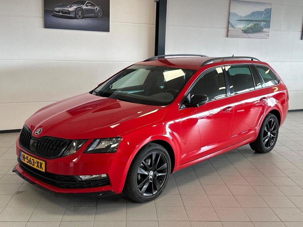 SKODA OCTAVIA COMBI 1.5 TSI Greentech Sport Business