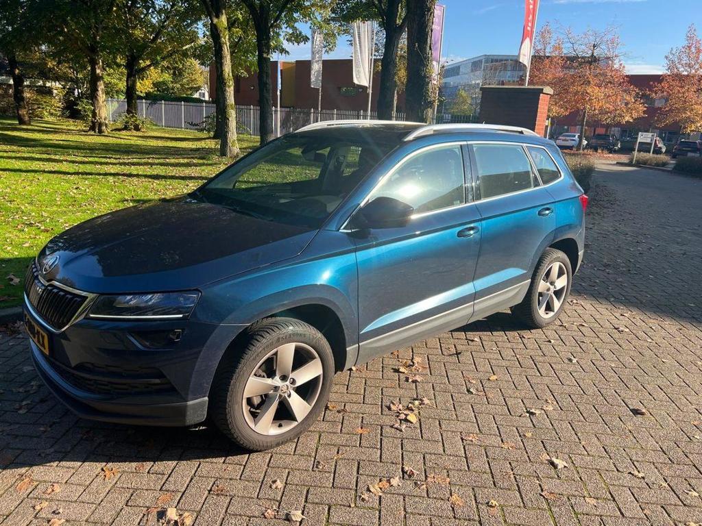 SKODA Karoq 1.5tsi greentech business edition 110kW dsg..