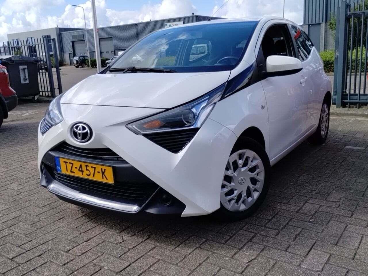 Toyota Aygo 1.0 VVT-i x-play