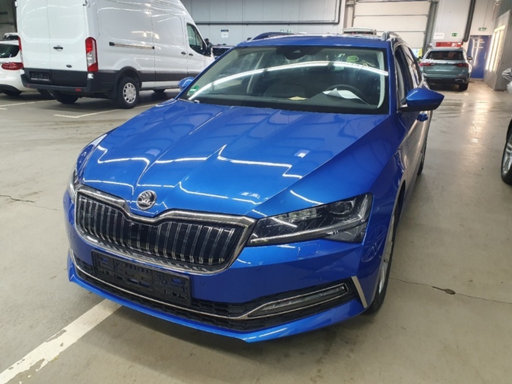 Skoda Superb 1.4 TSI iV DSG STYLE COMBI