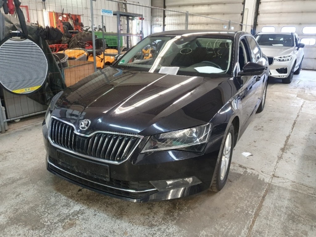 Skoda Superb 2.0 TDI SCR 140kW DSG 4x4 Style