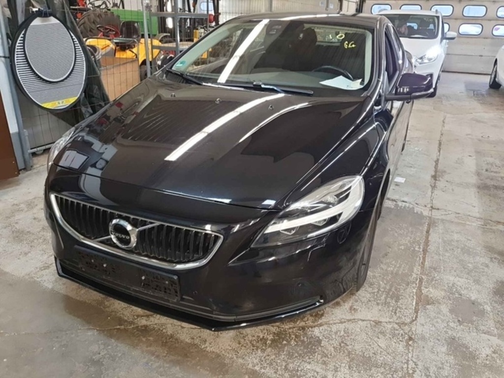 Volvo V40 D2 Geartronic Momentum