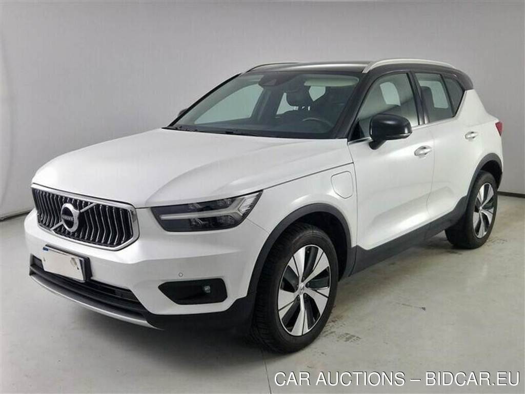 VOLVO XC40 / 2017 / 5P / SUV T5 PLUG-IN HYBRID AUTO RECH INSCRIP EXPR