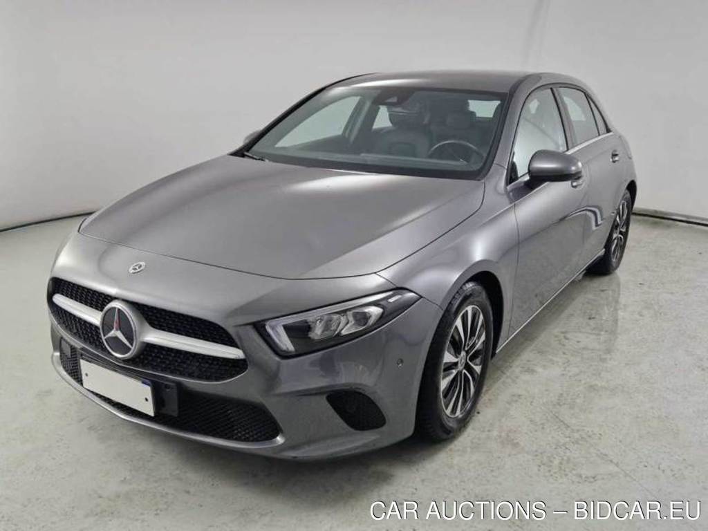 MERCEDES-BENZ CLASSE A / 2018 / 5P / BERLINA A 180 AUTOMATIC BUSINESS EXTRA