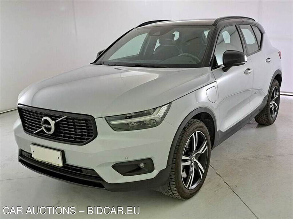 VOLVO XC40 / 2017 / 5P / SUV T5 PLUG-IN HYBRID AUTO RECHARGE R-DESIGN