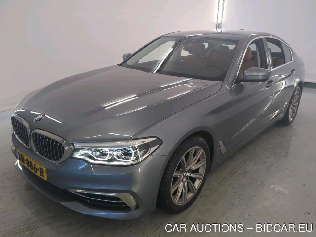 BMW 5 Serie Sedan 520iA High Executive Luxury Line 4d