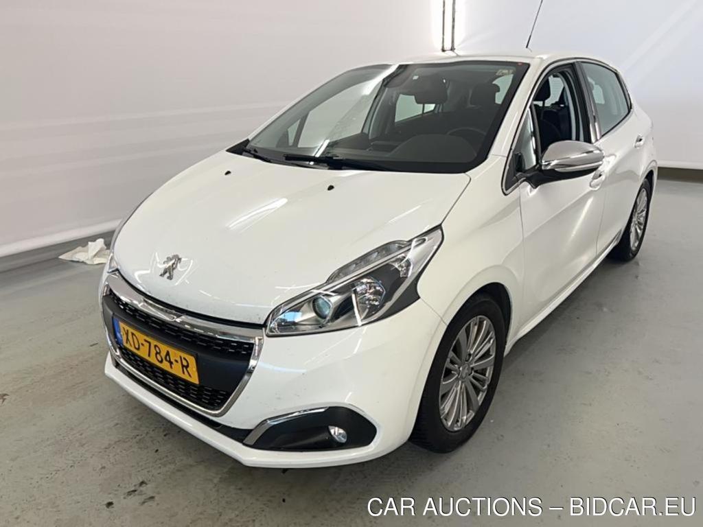 Peugeot 208 Blue Lease Allure 1.2 PureTech 82 5d