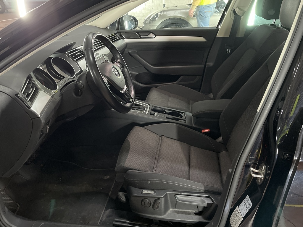 VW, Passat Variant '14, Volkswagen Passat Variant 1.6 TDI Comfortline Busi