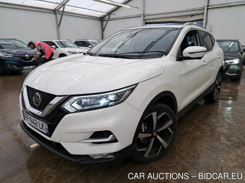 NISSAN Qashqai / 2017 / 5P / Crossover 1.3 DIG-T 160 DCT Tekna