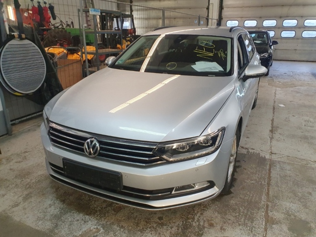 Volkswagen Passat 2.0 TDI SCR DSG Comfortline Variant