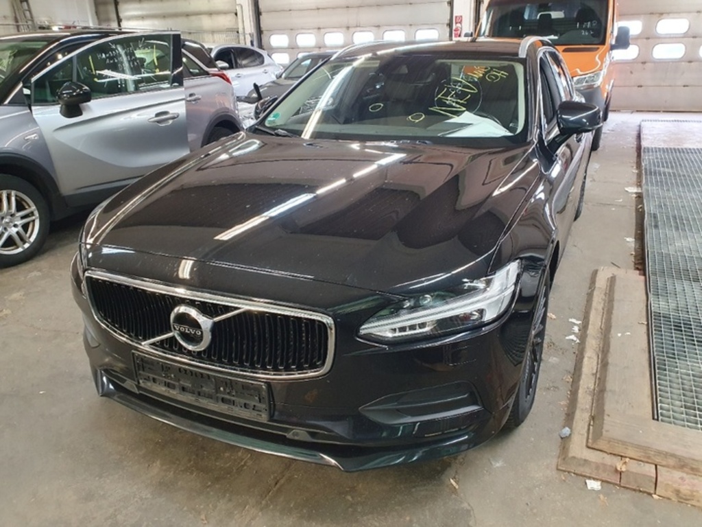 Volvo V90 D4 Momentum Geartronic