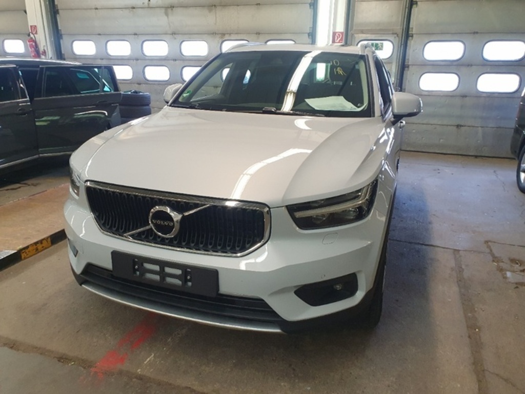 Volvo XC40 D3 Momentum Pro