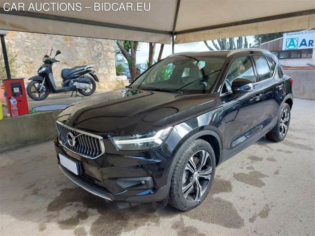 VOLVO XC40 / 2017 / 5P / SUV T5 PLUG-IN HYBRID AUTO RECHARGE INSCR.