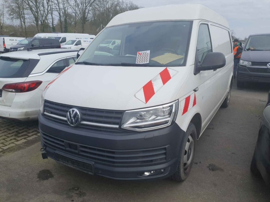 Volkswagen Transporter 2,0 TDI 150kW BMT 4M DSG 2,8t Mitt lang