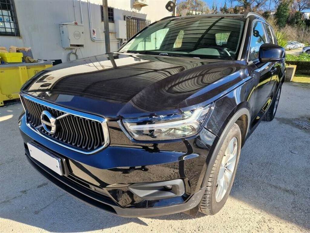 VOLVO XC40 / 2017 / 5P / SUV D3 GEARTRONIC BUSINESS