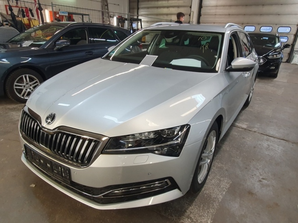 Skoda Superb 2.0 TDI SCR 147kW DSG PREMIUM EDIT COMBI