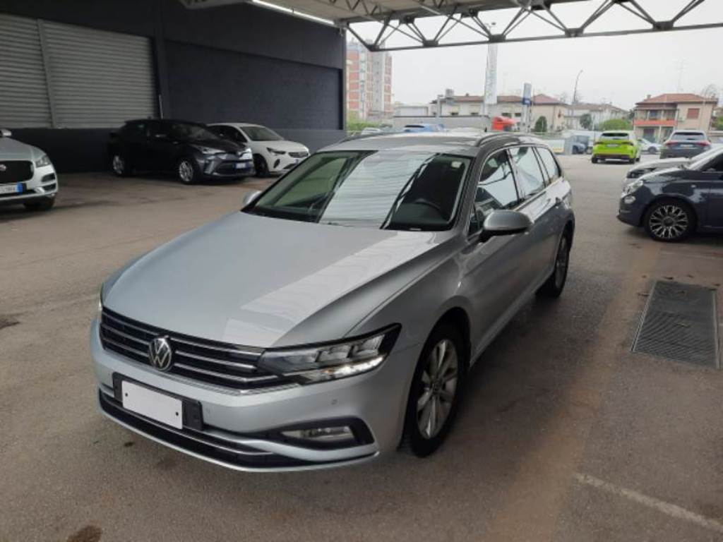 VOLKSWAGEN PASSAT / 2019 / 5P / STATION WAGON VAR. 2.0TDI SCR EVO 90KW BUSINESS DSG