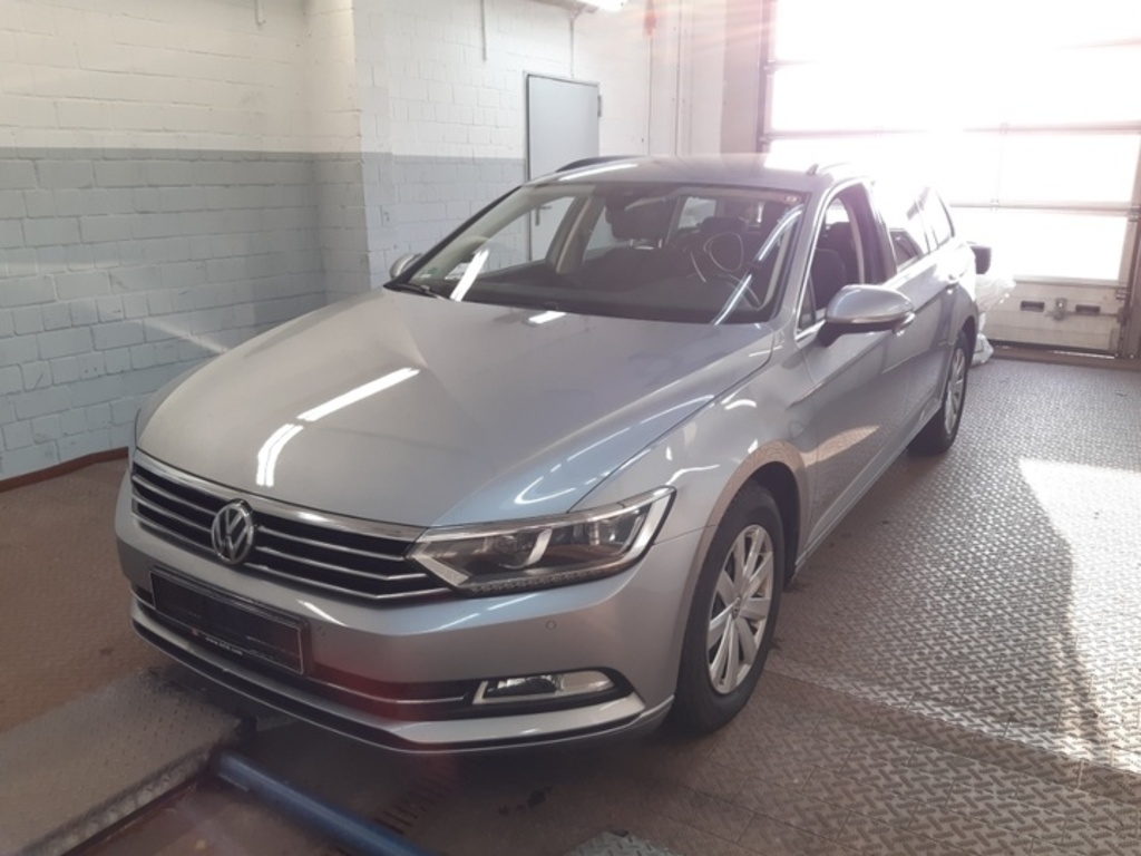 Volkswagen Passat 2.0 TDI SCR DSG Comfortline Variant