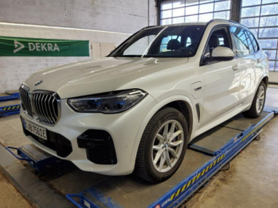 BMW Baureihe X5  xDrive 45 e M Sport 3.0  290KW  AT8  E6d