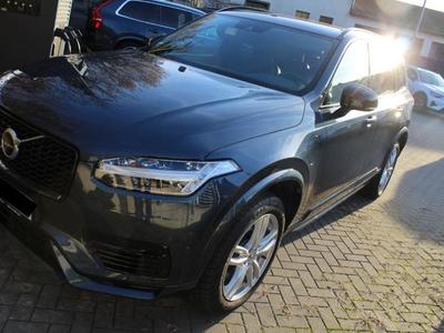 Volvo XC90  R Design Recharge Plug-In Hybrid AWD 2.0  288KW  AT8  7 Sitzer  E6d
